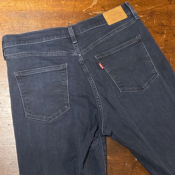Levi’s Shaping Skinny Jeans — size 31 - Picture 8 of 8